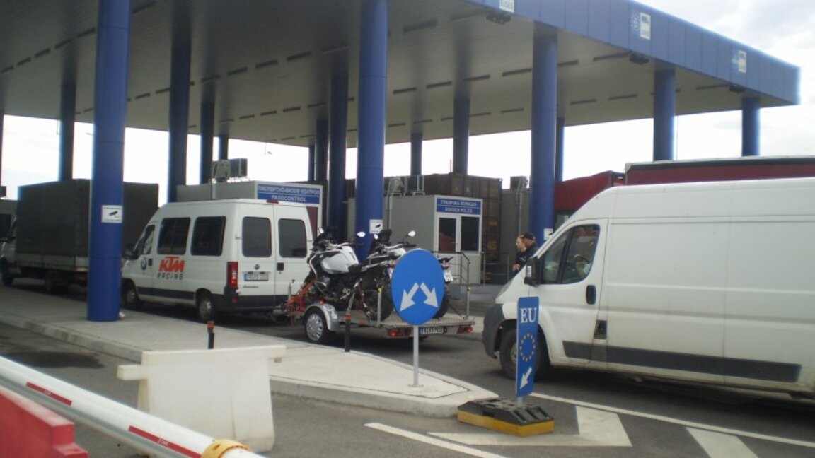 Tráfico intenso en la frontera con Rumanía en el Puesto de control “Puente del Danubio”