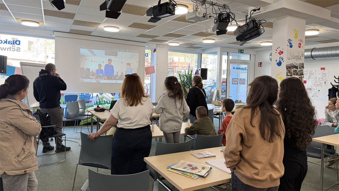 Bulgarische Schulen in Europa bauen eine Online-Brücke der Freundschaft