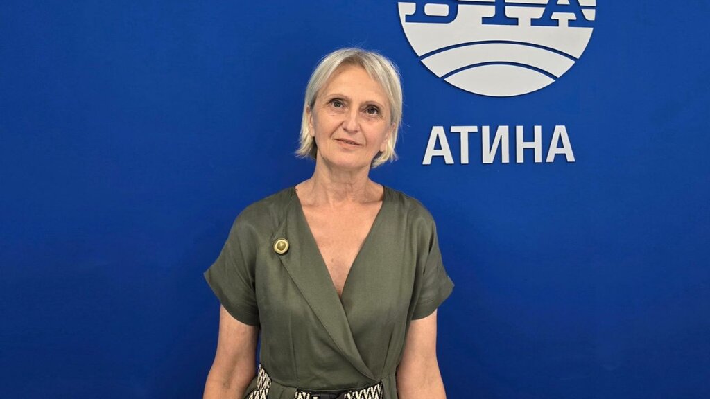 Мая Лунголова
