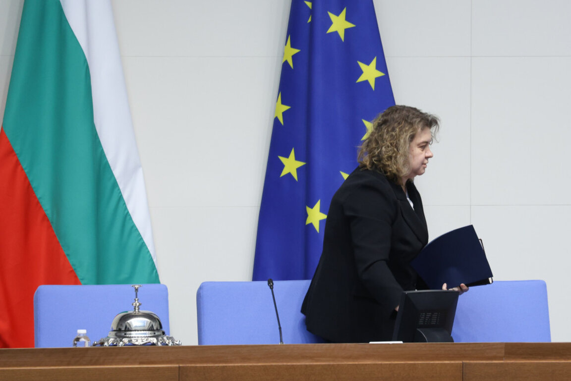 Președintele Parlamentului din BSP cedează locul vicepreședintelui din GERB