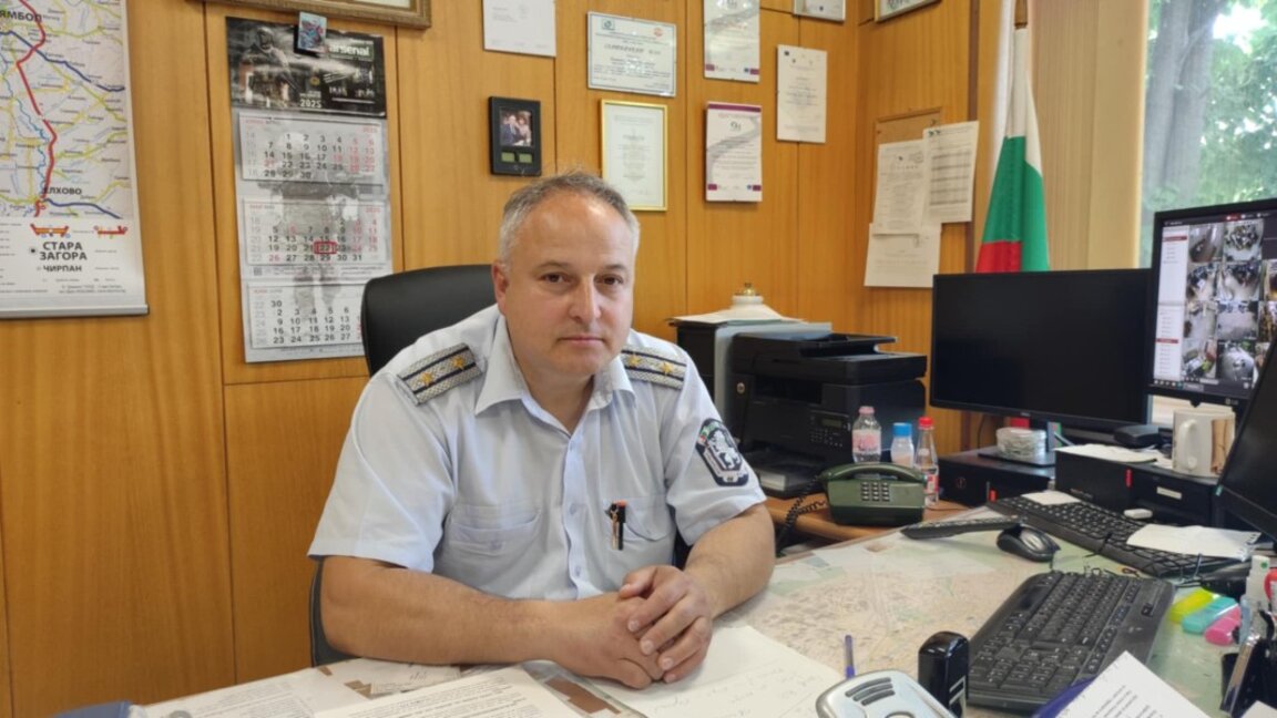 Допълнителни полицейски патрули за започващите абитуриентски балове