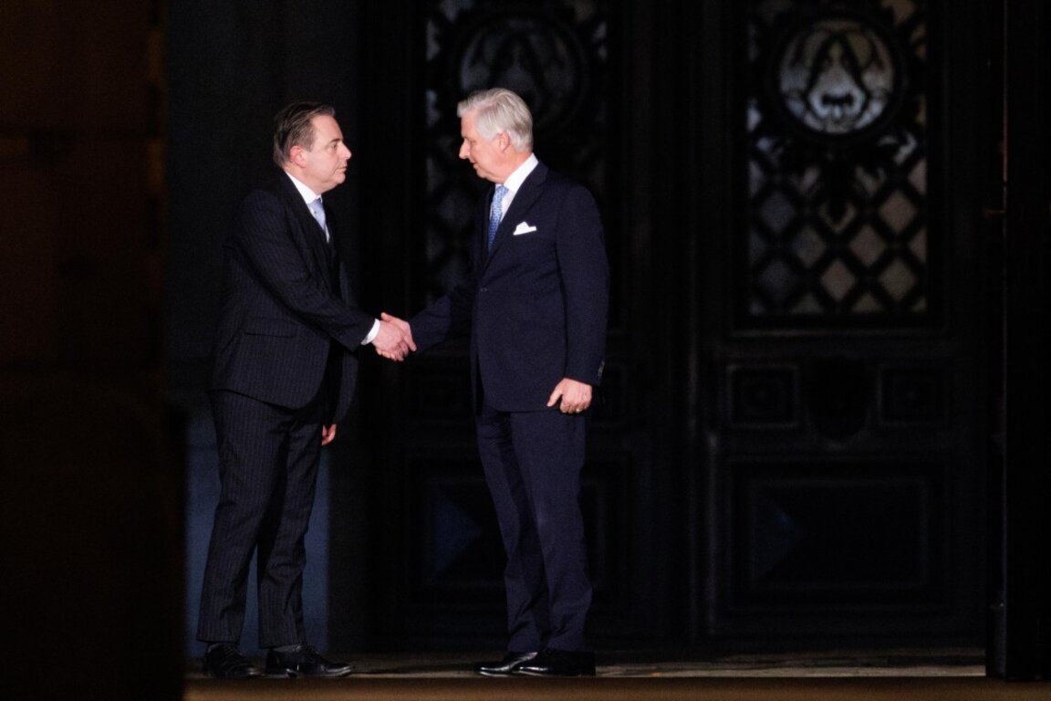 Барт Де Вевер и крал Филип