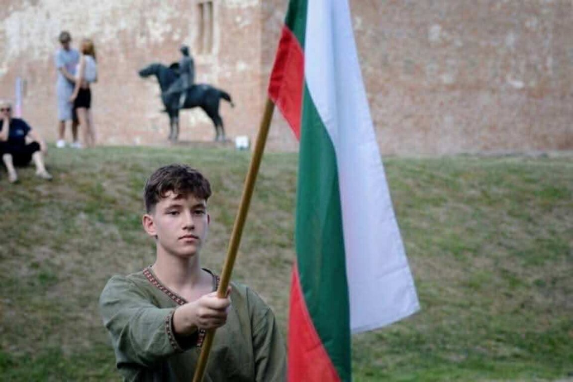 Исторически успех в стрелбата с лък за България