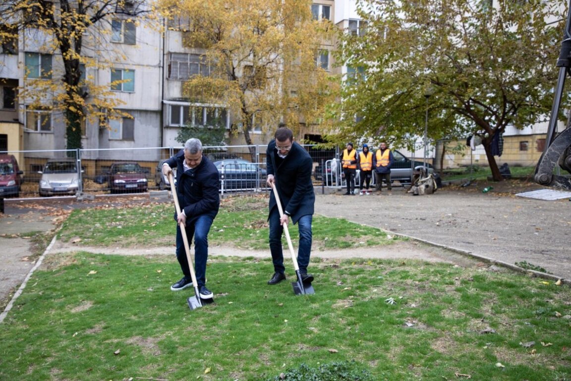 Започна изграждането на екологично и иновативно междублоково пространство
