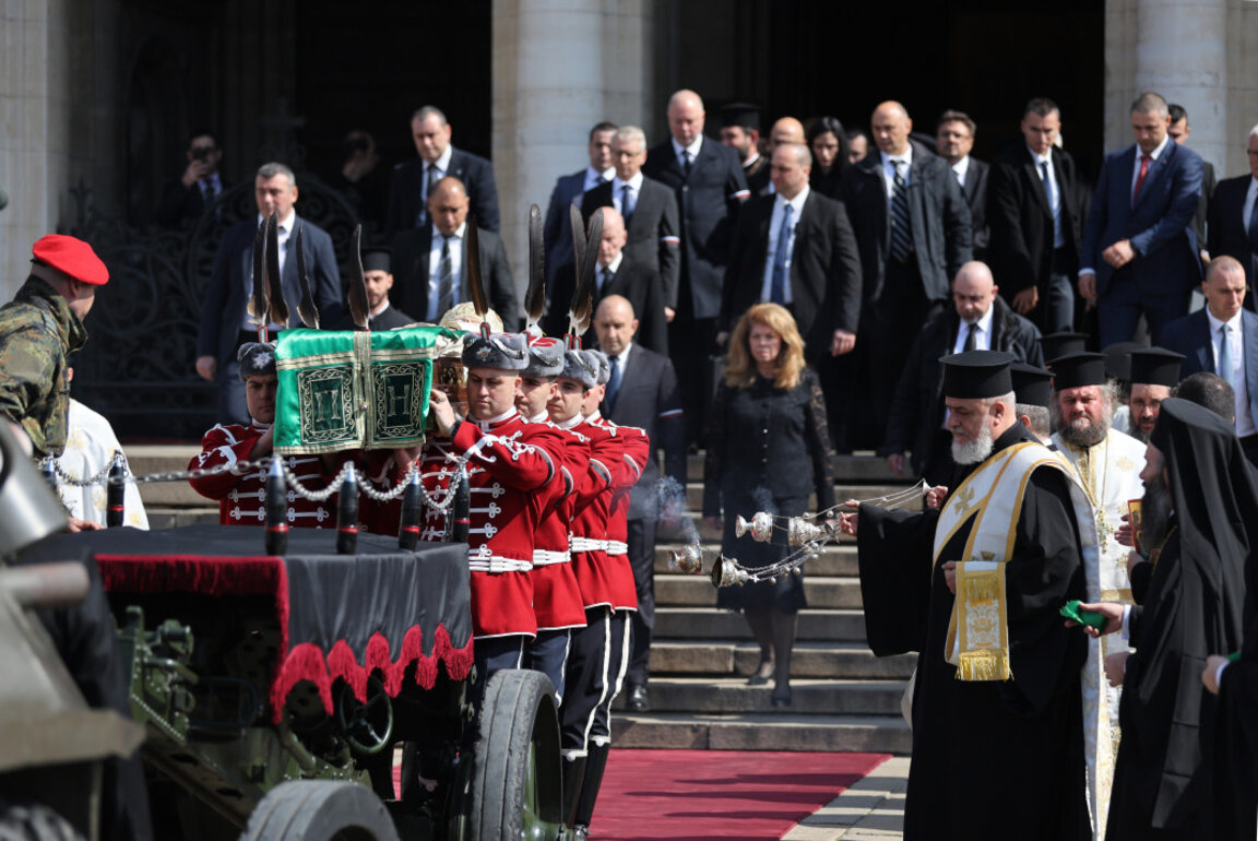 Bulgar Ortodoks Kilisesi Patriği Neofit’e veda
