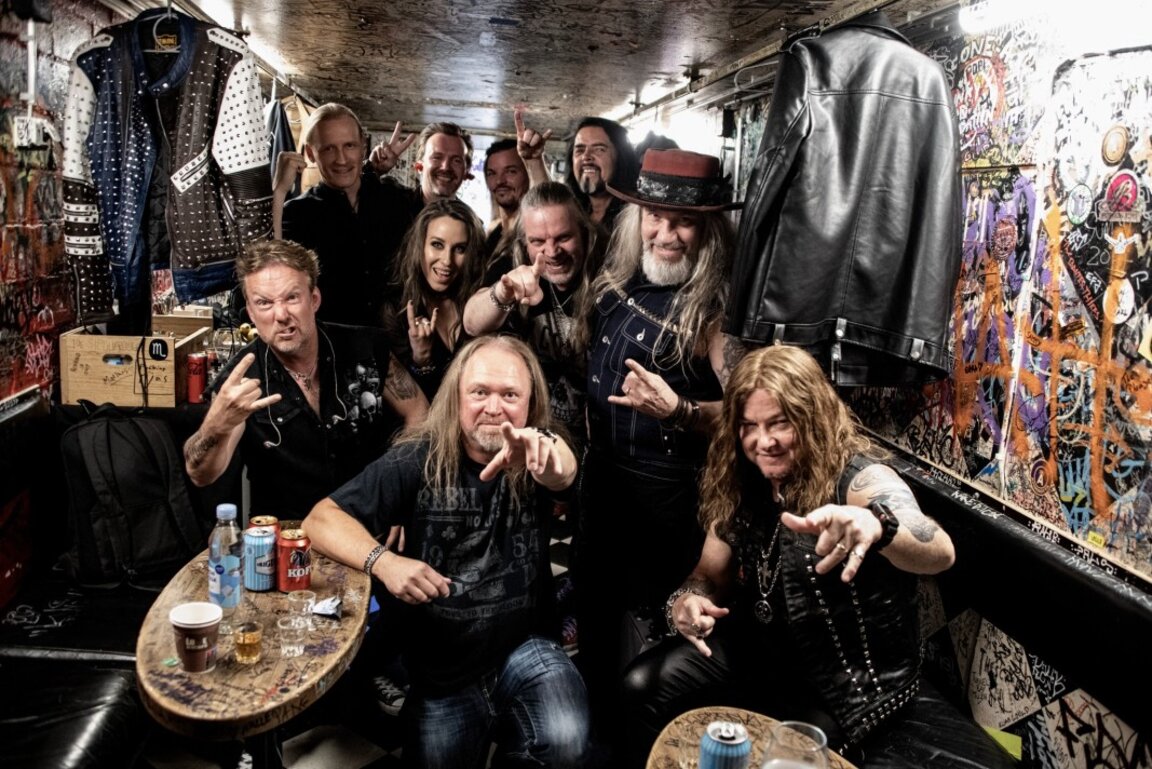 Mirka Rantanen (CIRCUS OF ROCK): 