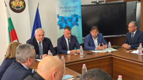 Проблемът с тесните пътища с нарушени габарити е общ за МВР и МРРБ
