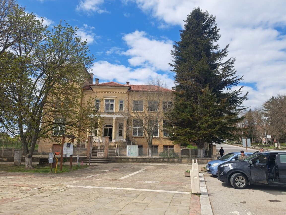 Нов асфалт в шест села