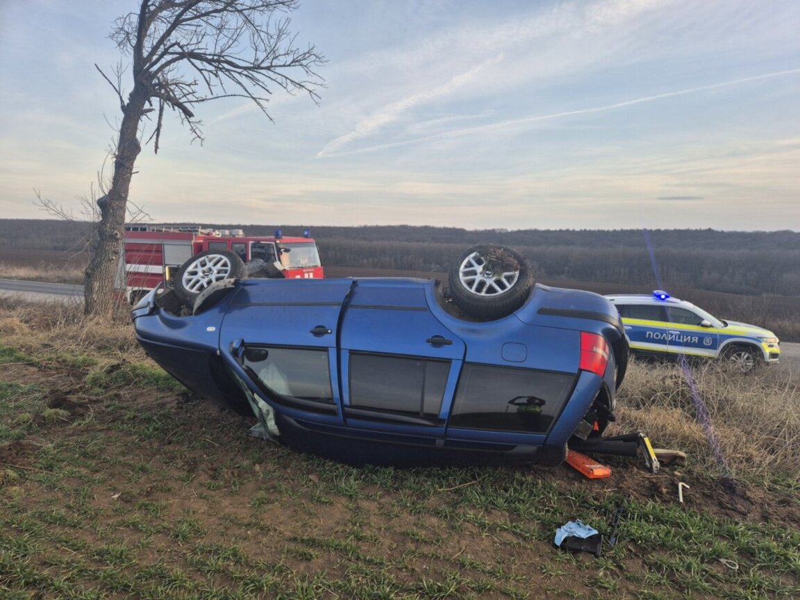 Абитуриенти загинаха в тежка катастрофа край Добрич
