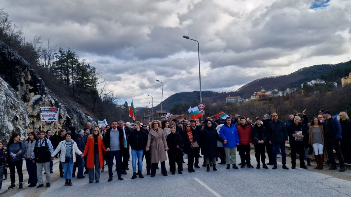 протест фотоволтаици Устово