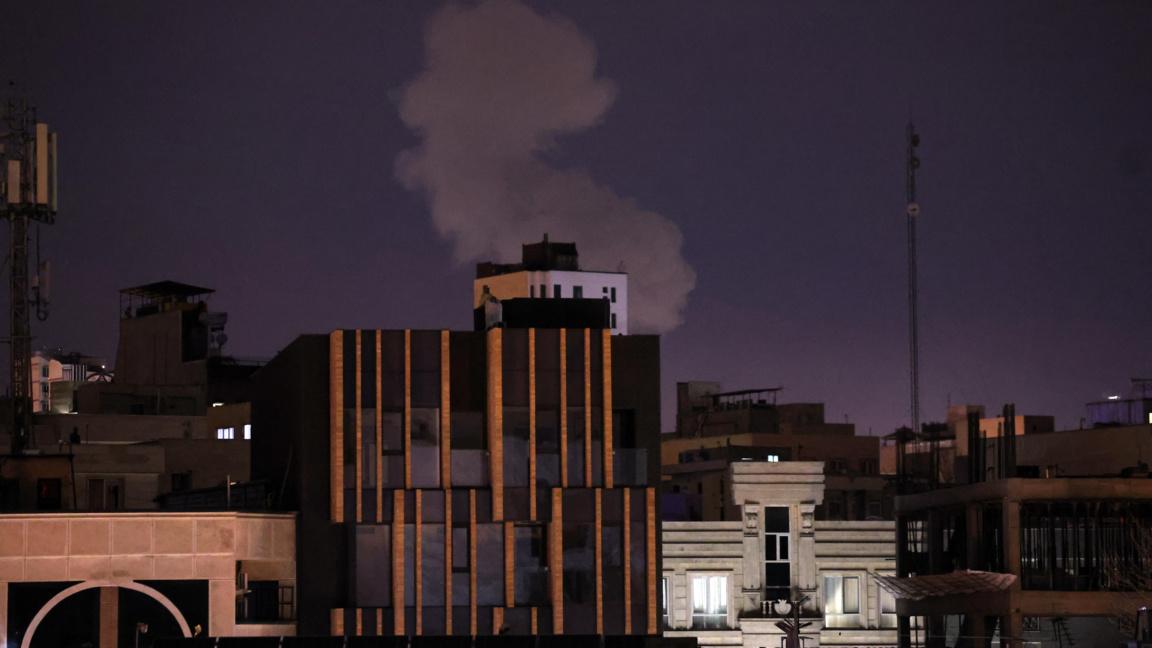 Израел атакува Техеран и Ливан, Иран отвърна с удари в региона