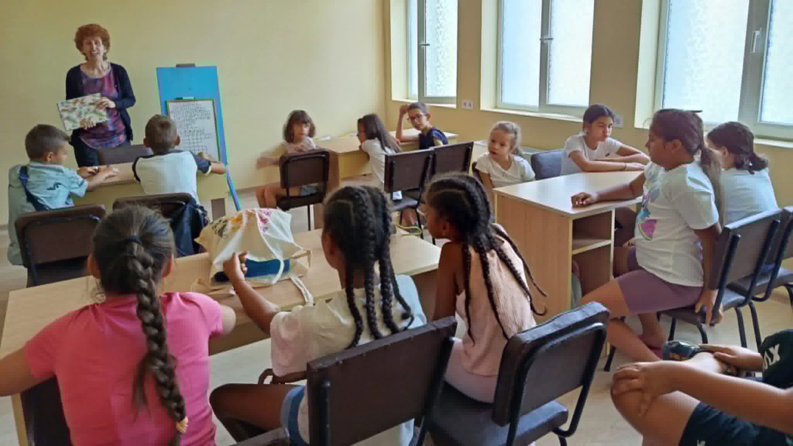 Деца в Мездра тръгнаха по следите на Христофор Колумб