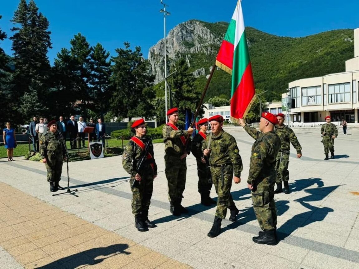 Военни полагат клетва във Враца