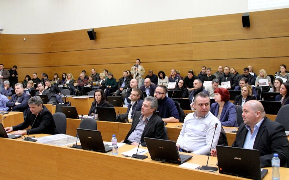 ОбС отхвърли искането на кмета за обществена поръчка за нови превозвачи
