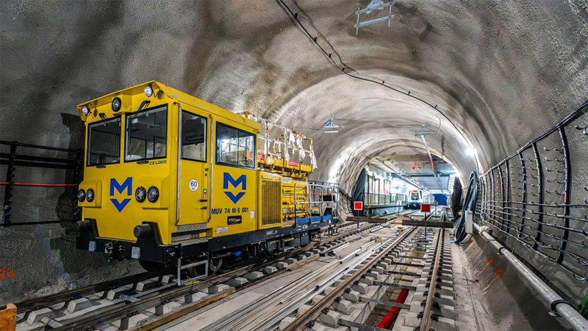 Метрото продължава да се строи