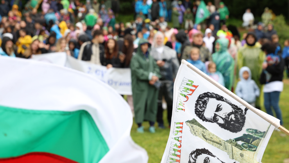 Über 1.800 Menschen folgten Weg der Botew-Schar von Kosloduj nach Okoltschiza