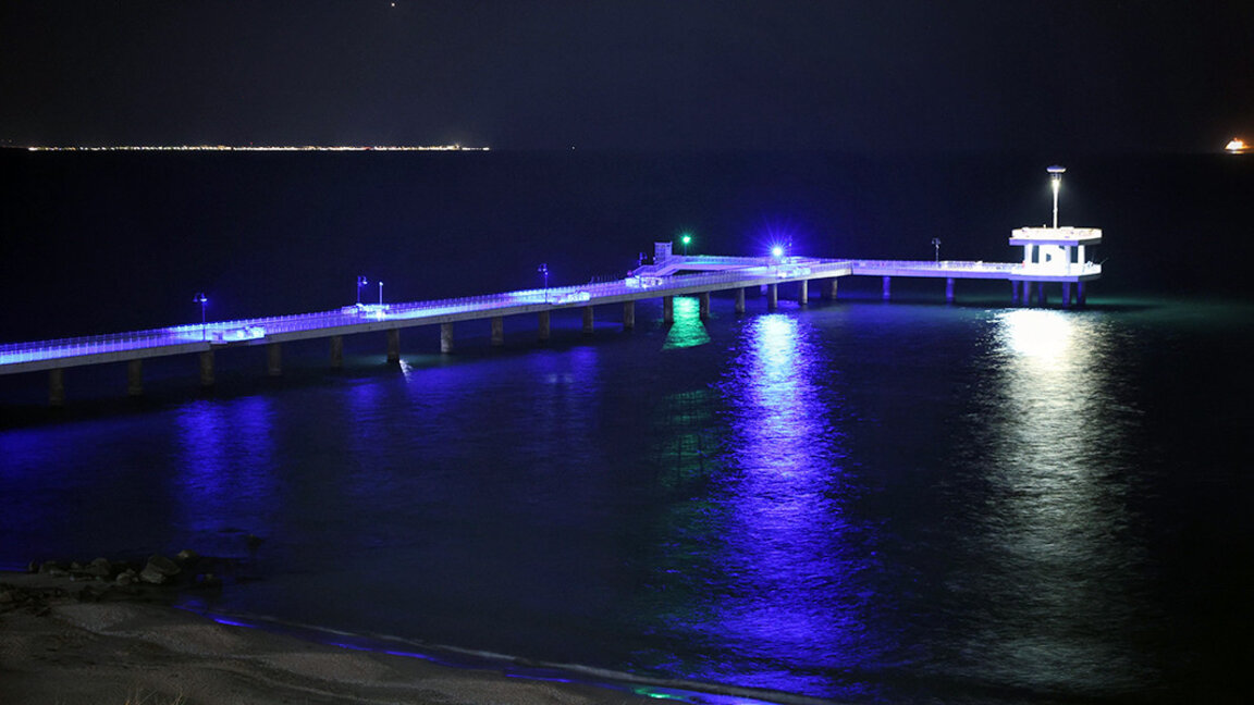 Podul de pe plaja Burgas va fi iluminat în albastru de Ziua internațională de Conștientizare a Autismului