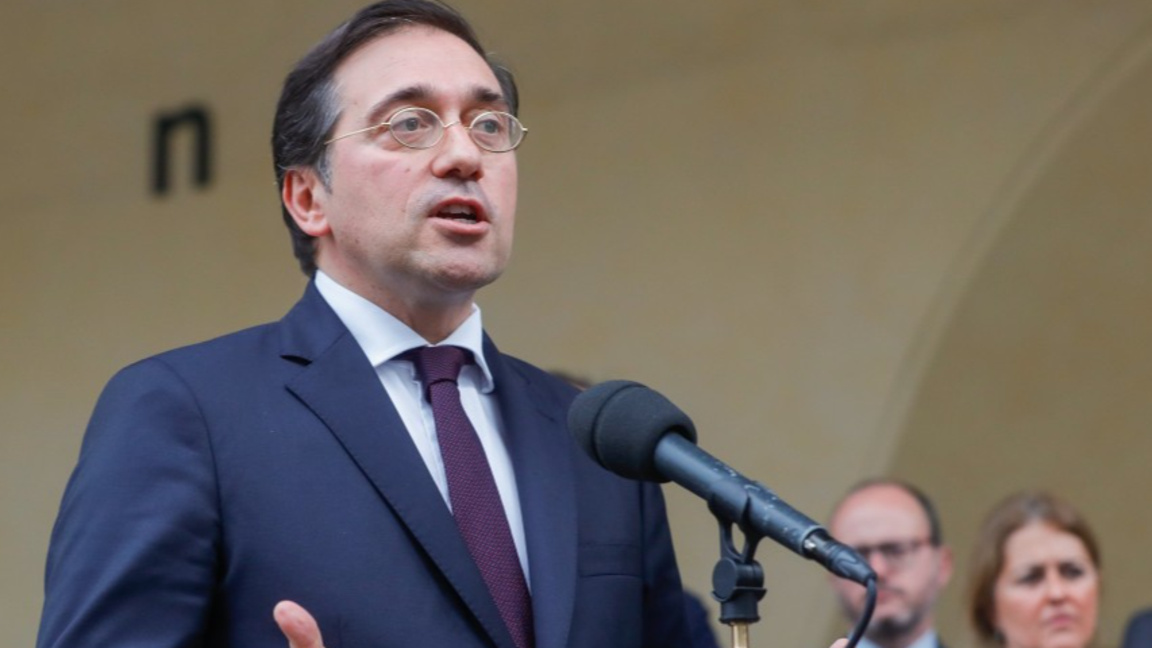 Министърът на външните работи Хосе Мануел Албарес