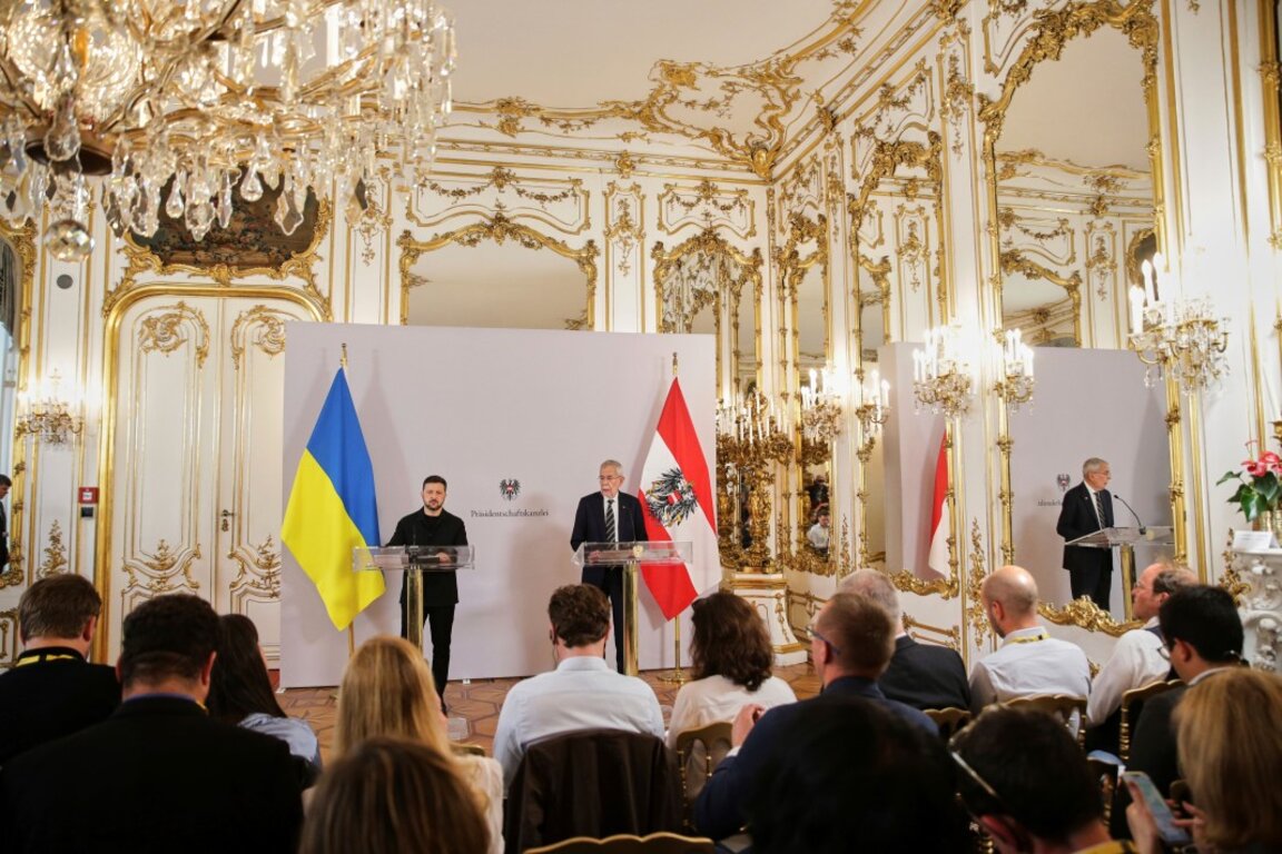 Президентите на Украйна и на Австрия Володимир Зеленски и Александър ван дер Белен - Виена, 16 юни 2025