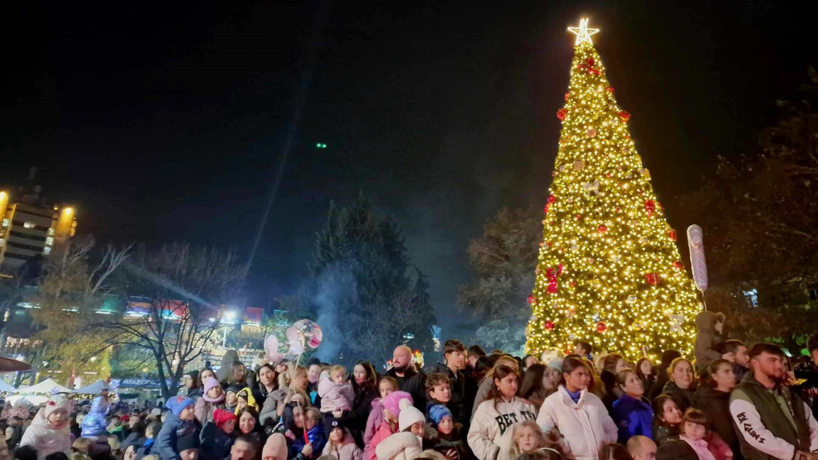 Коледната елха на Пазарджик грейва на 5 декември