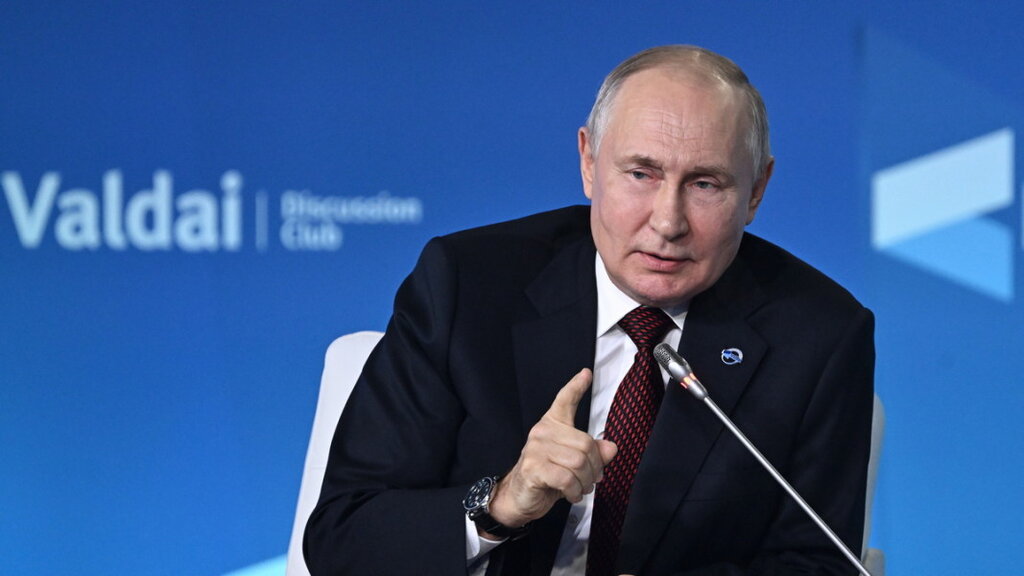 Руският президент Владимир Путин говори на Валдайския форум, 5 октомври 2023 г.