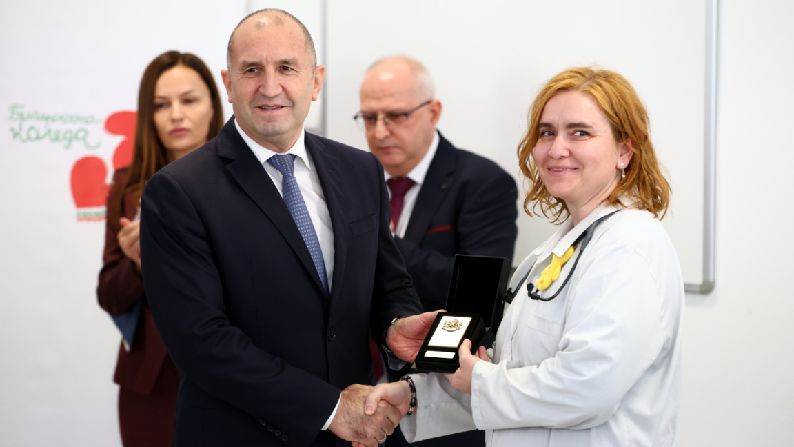 Ο ΠτΔ ανακοίνωσε την αρχή της πρωτοβουλίας «Τα βουλγαρικά Χριστούγεννα»