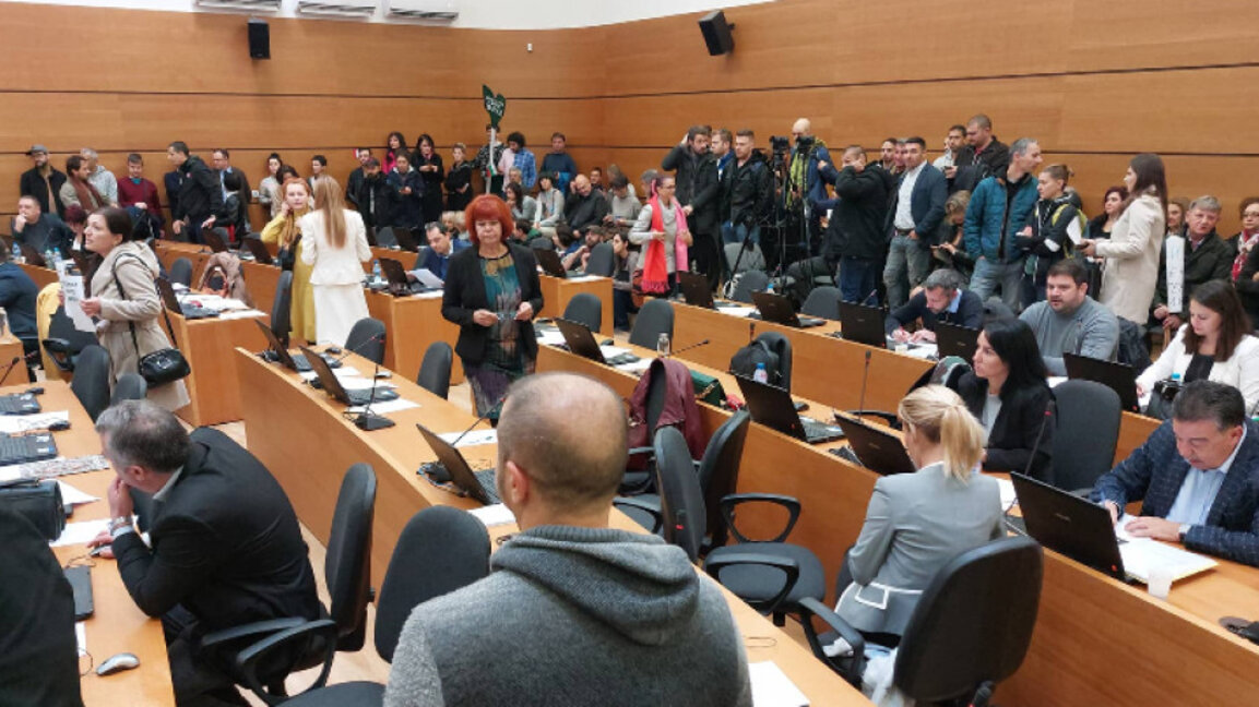 Дадоха зелена светлина за строежа на голям паркинг до Хуманитарната гимназия
