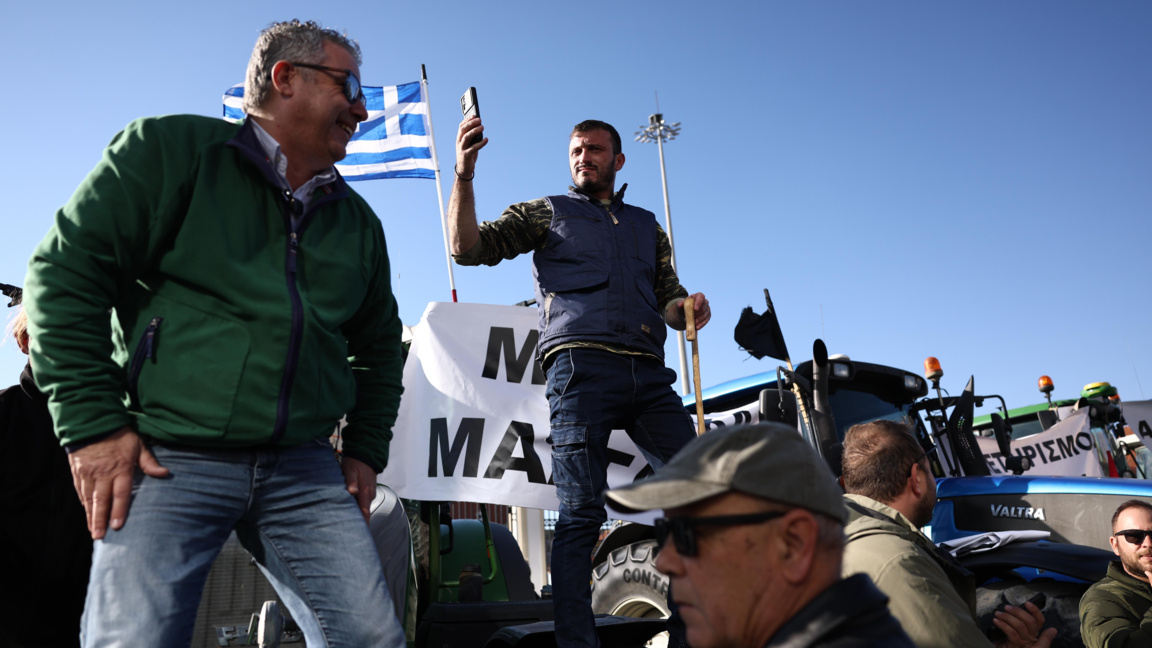 Гръцките фермери засега няма да преговарят с правителството