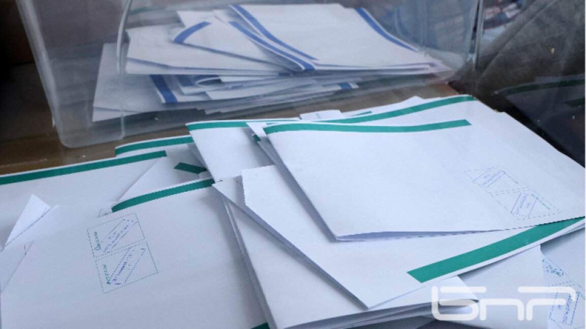 РИК Сливен: ГЕРБ-СДС с преднина от 12% пред Възраждане