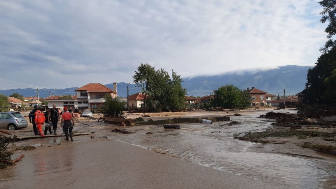 Επιμελητήριο Αρχιτεκτόνων: Ανεξέλεγκτη δόμηση και θεσμική αδράνεια ευθύνονται για τις πλημμύρες
