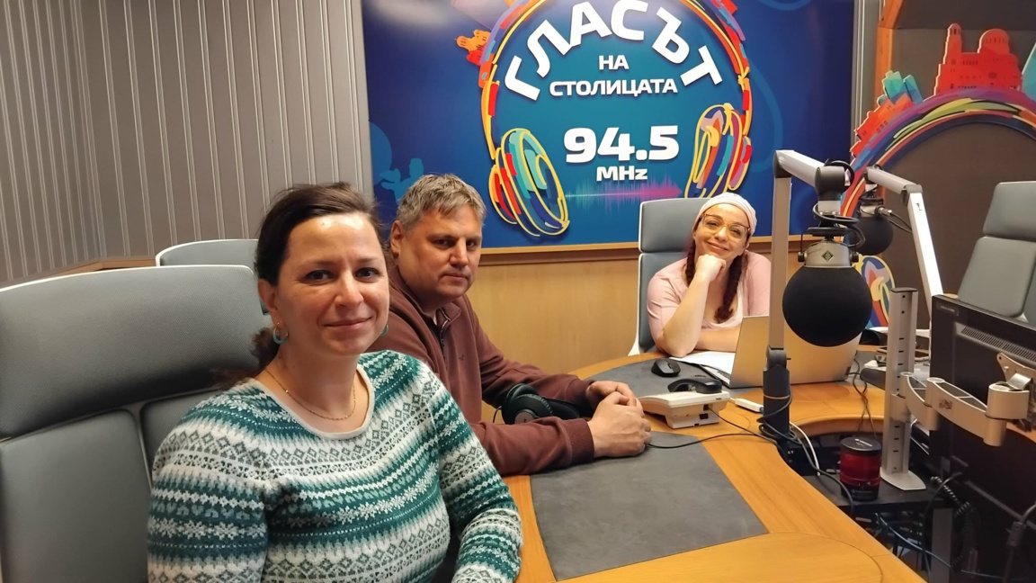 С Адриана Диканчева от клуб „Смисъл“ и Васил Николов от УС на БТС