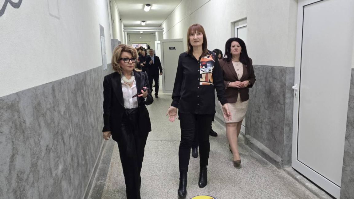 Михалевска: МОН инвестира близо 50 млн. лв. в Центрове за високи постижения