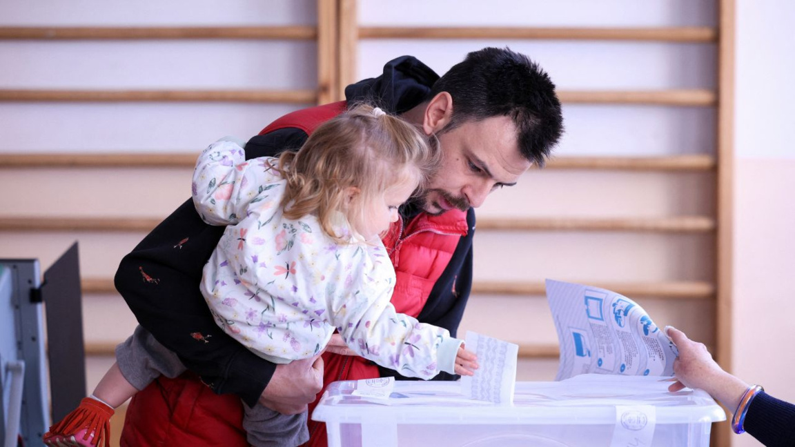 Daniel Dschenew aus Chicago: Neue Wahlbeschränkungen sind unlogisch