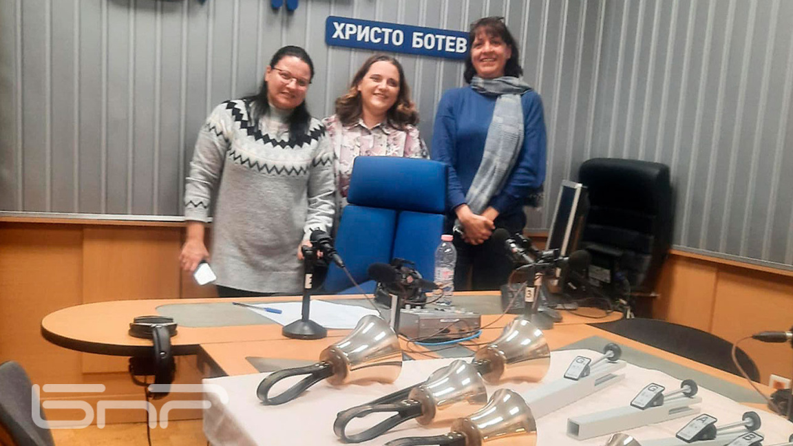 Стефи Георгиева, Ами Опренова и Мариана Ганчева (отляво надясно)