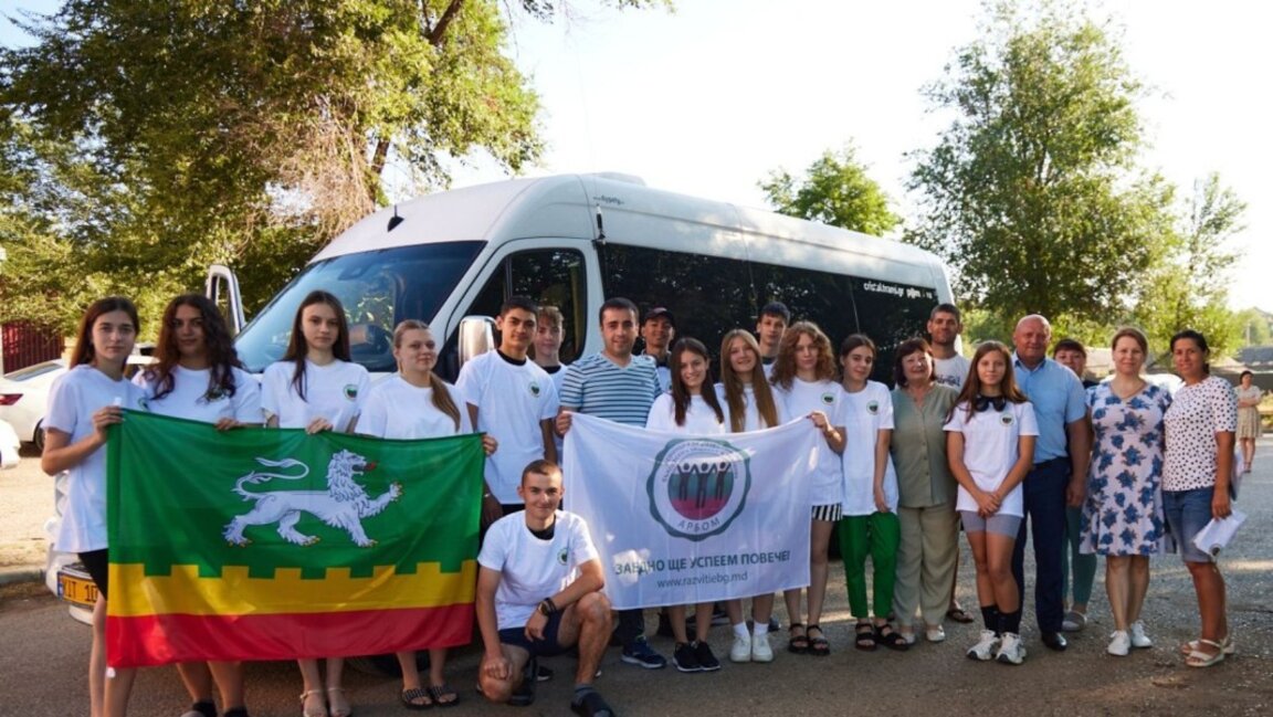 Children from Taraclia embark on an exciting trip to Bulgaria