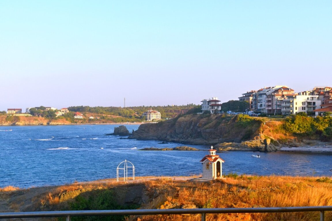 Царево предпочитано от висок и среден клас туристи, отчитат успешен сезон