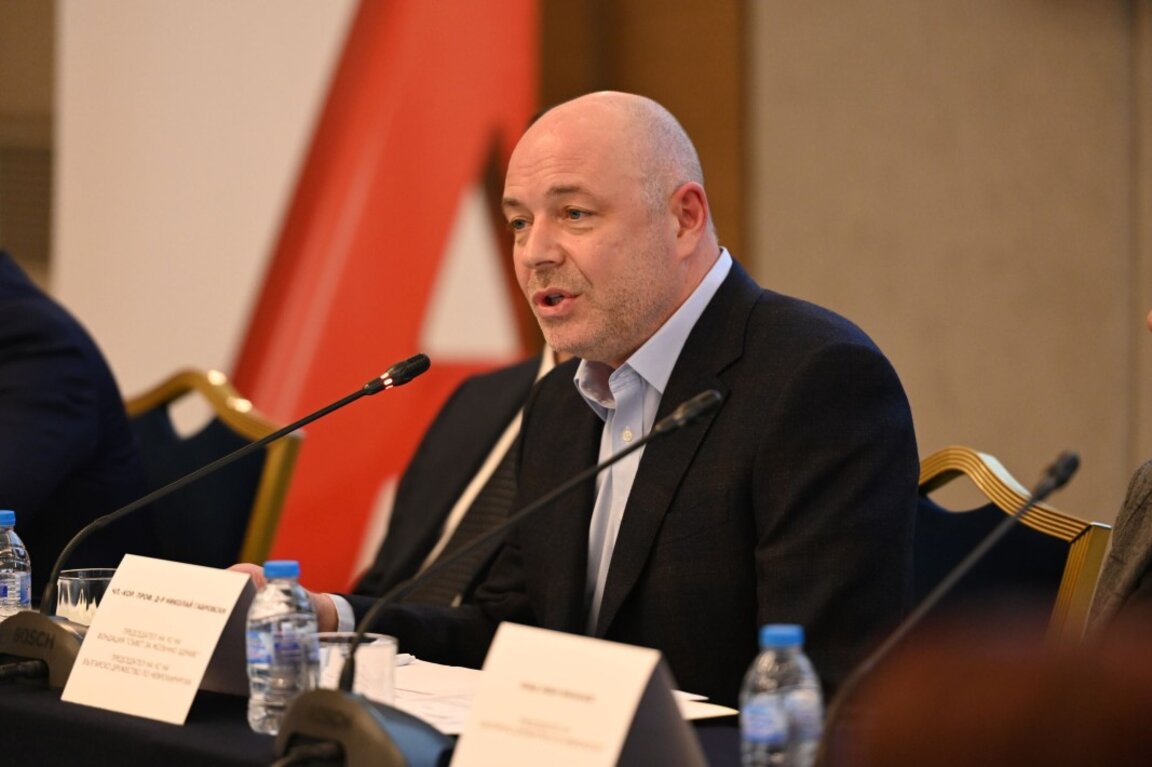 проф. Николай Габровски