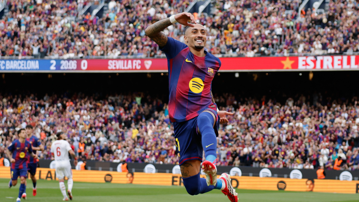 Рафиня вкара три гола на Севиля