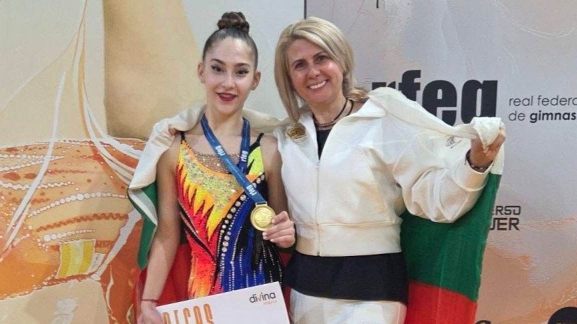 Доника Маринова и Кремена Ангелова