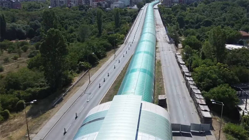 "Метрополитен" ще ремонтира и нощем моста над р. Въртопо