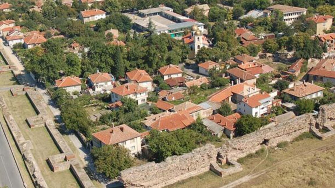 Hisarja pret festivalin e parë antik "Dioklecianopolis - Udhëkryqi i kohës"