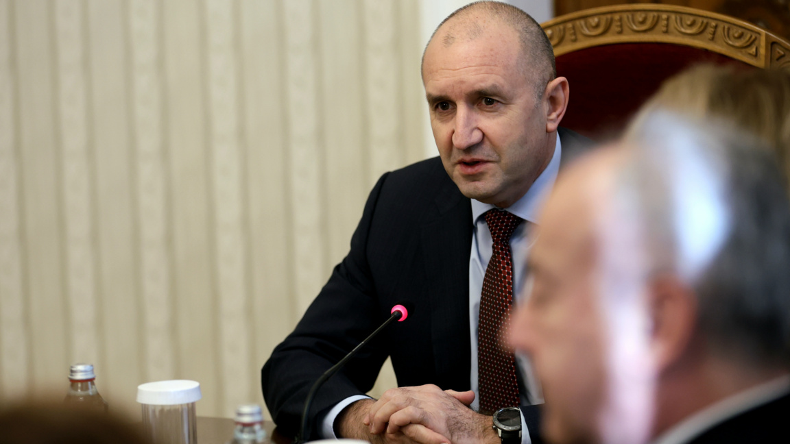 Президентът приключва консултациите с ПГ на "Величие" 