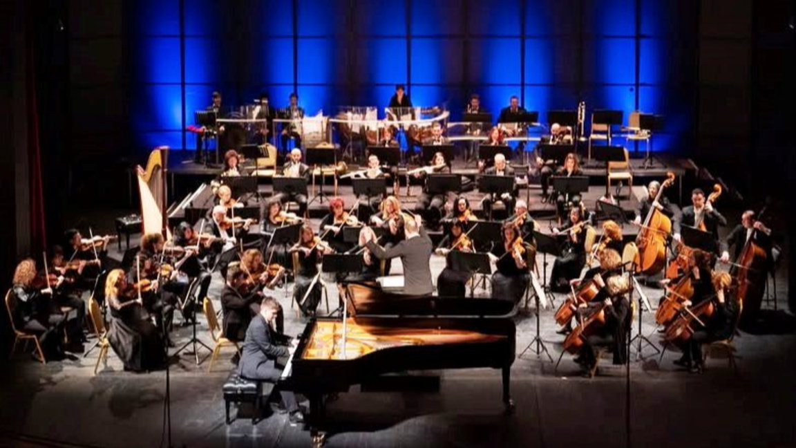 Концерт на пловдивски зрелостници в Дома на културата “Борис Христов“