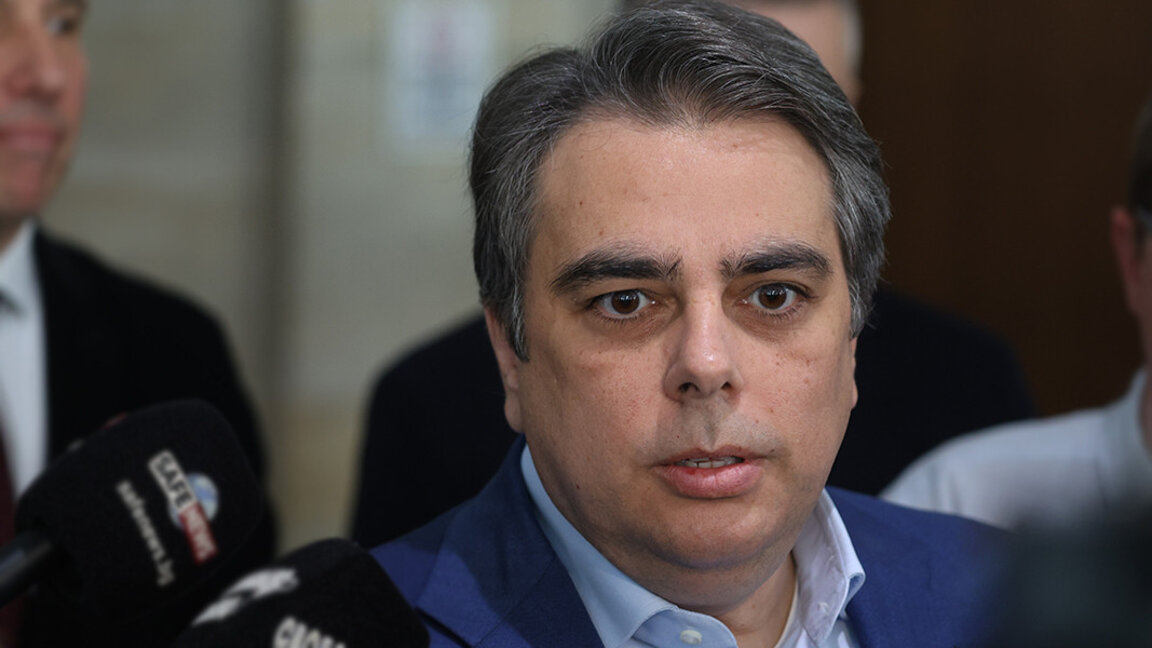 Асен Василев