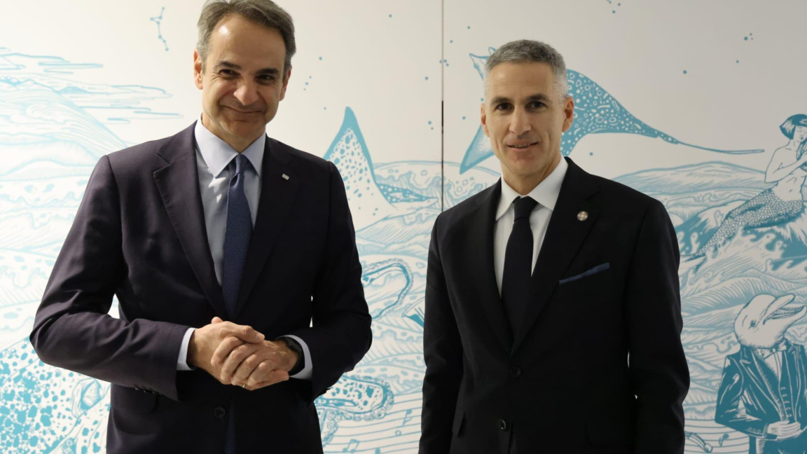 Министър-председателите на Гърция Кириакос Мицотакис (вляво) и на България Андрей Гюров