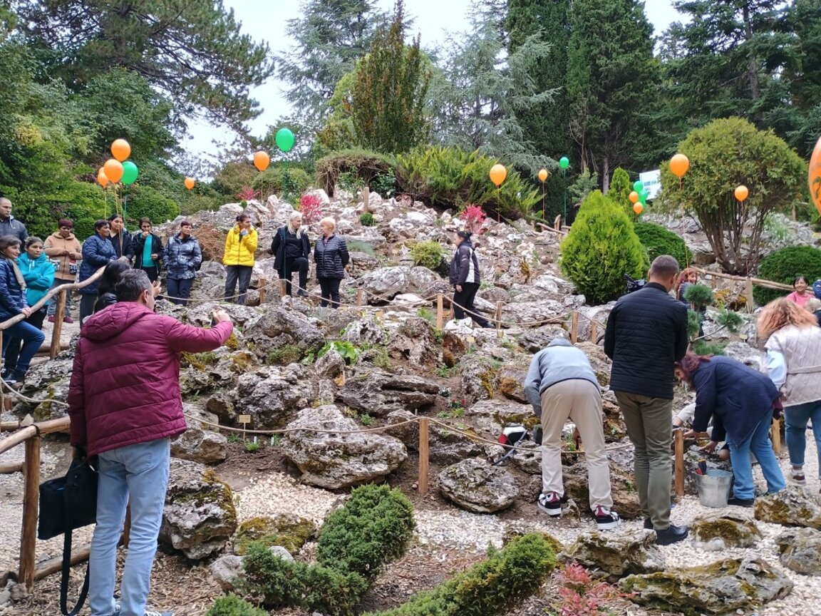 Представиха обновения Алпинеум в Ботаническата градина в Балчик
