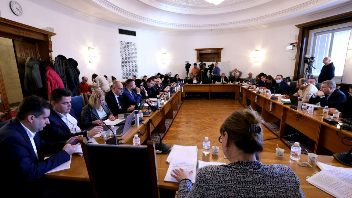 Another delay proposed for the creation of electoral district ''Abroad''