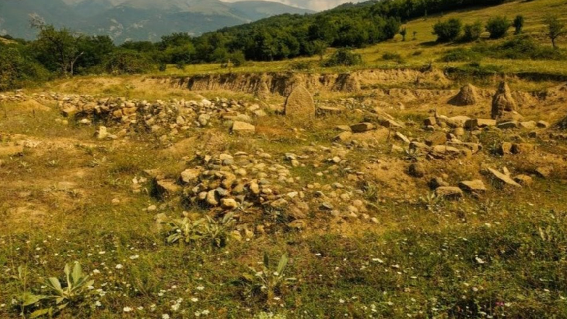 Златният град в пределите на община Карлово