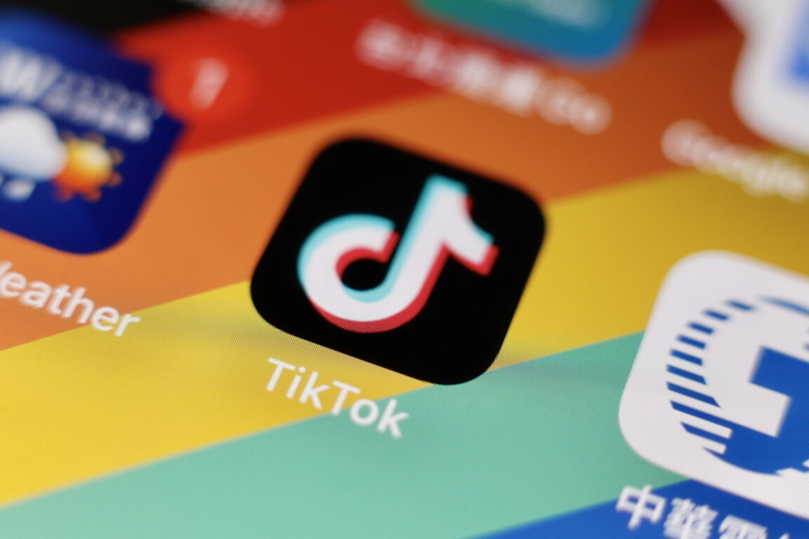 Directores de escuelas, profesores y padres reclaman que TikTok se prohíba