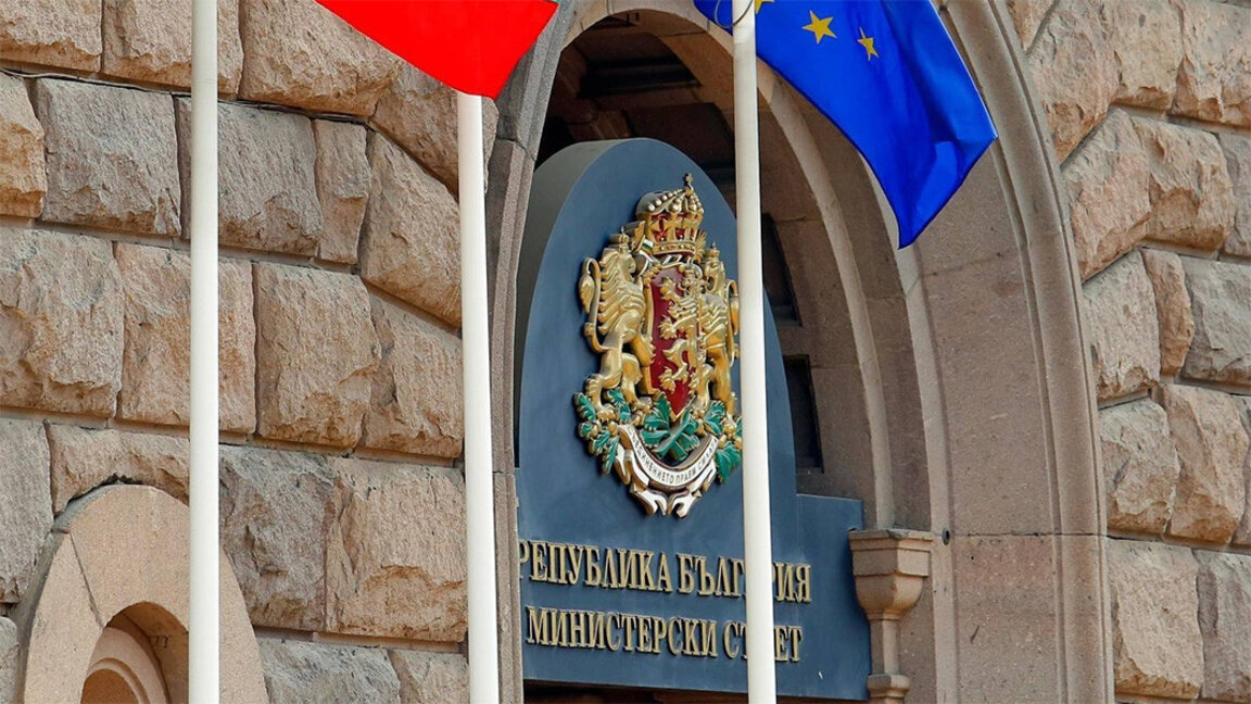 İstifa eden hükümet ülkede göçmen krizi olmadığını açıkladı